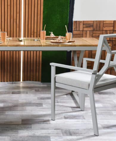 CELVIA Dining Room